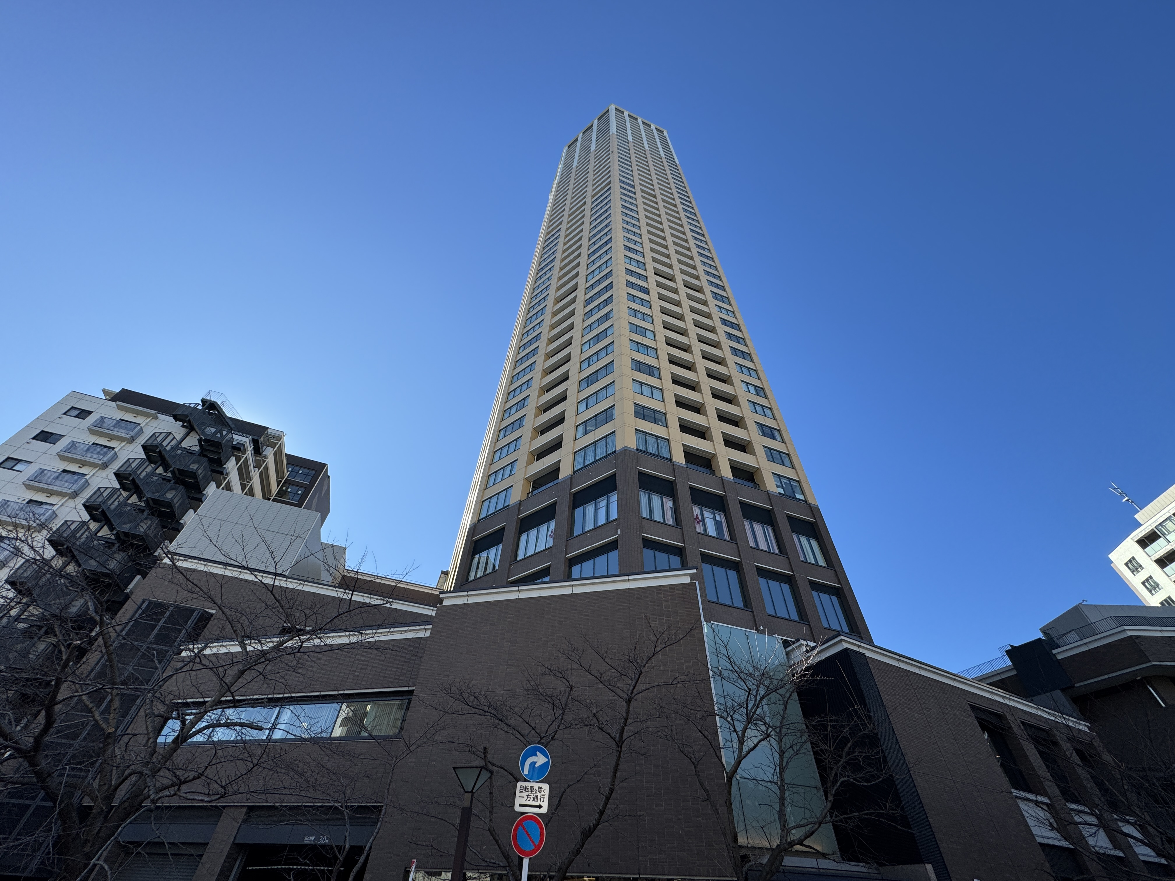 【中目黒】中目黒駅徒歩2分！富士山を望む贅沢な高層階ライフ「中目黒アトラスタワー」の画像