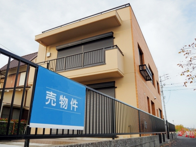 築浅の一戸建てを売却するには？価格の下がり方や売却のコツをご紹介の画像