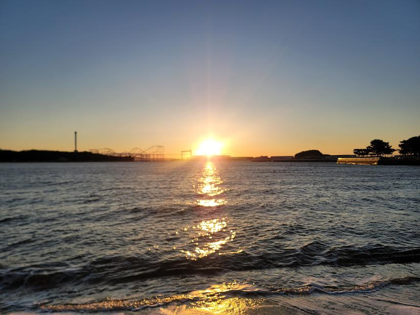 初日の出の画像