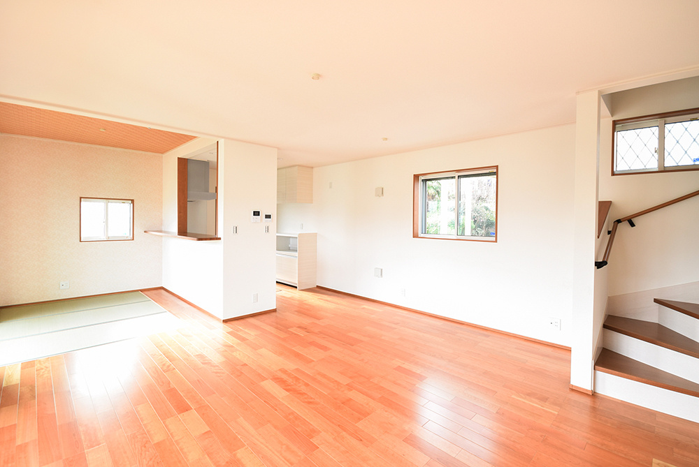 和洋折衷の憩いの空間がある家