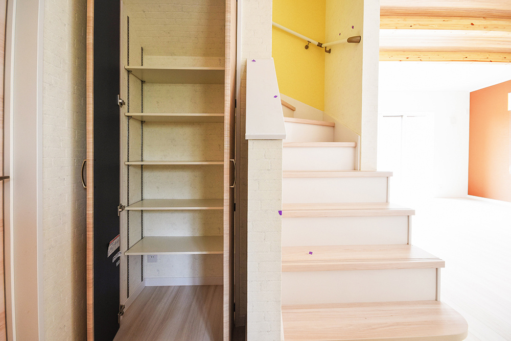 リビングイン階段・リビング収納