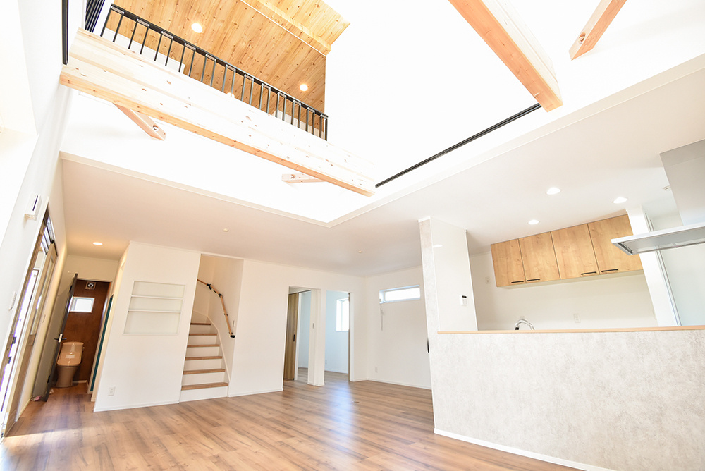 吹き抜けのあるLDK