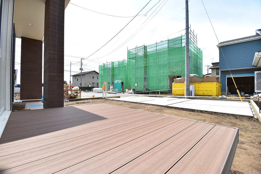 ウッドデッキ