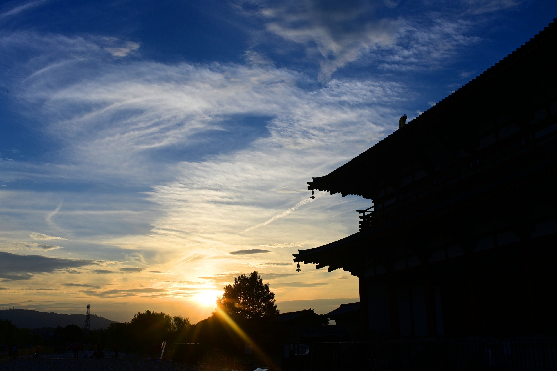 なかなか売れない西向きのマンションを売却するコツ