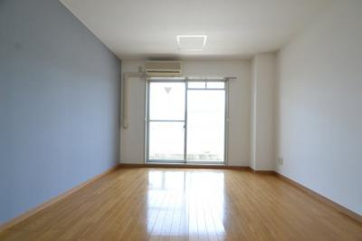 ミストラル摩耶