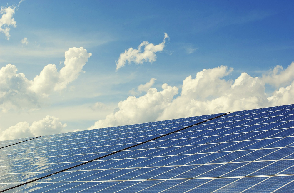 太陽光発電のメリットデメリットとは？価格と節約効果を解説の画像