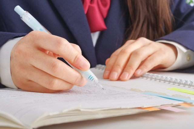 瀬戸市にある「瀬戸市立水無瀬中学校」の概要！教育目標や特色もご紹介