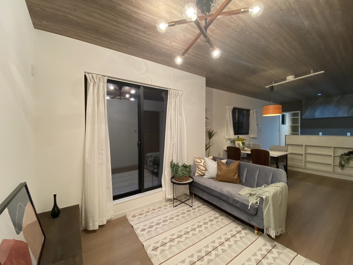 #49 あたたかみあるブラウンカラーのお家の画像