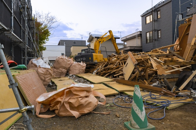 空き家の解体工事費用にローンを利用できるのか？工事費用の目安