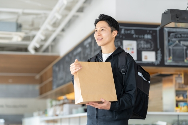 ゴーストレストランとはどのような飲食店のこと？