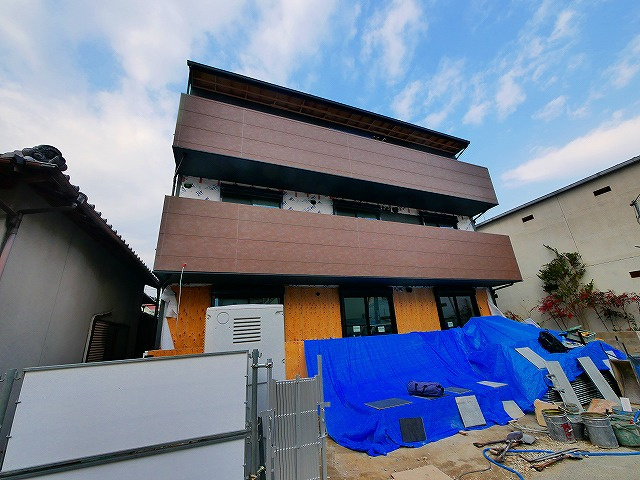 UNI　FLAT　奈良法蓮町の外観写真