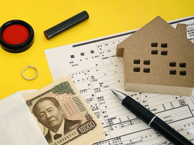 離婚で家を売る時のポイントをご紹介！売却のタイミングと住宅ローンにも注意の画像