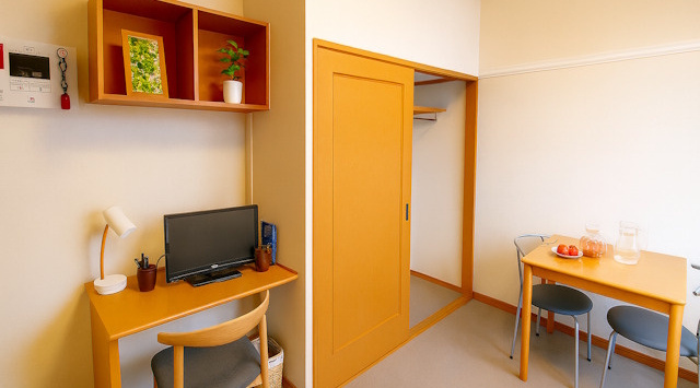 【ルームツアー】レオパレスルイソウ｜ウォシュレット・照明・フローリング付きアパートです♪の画像