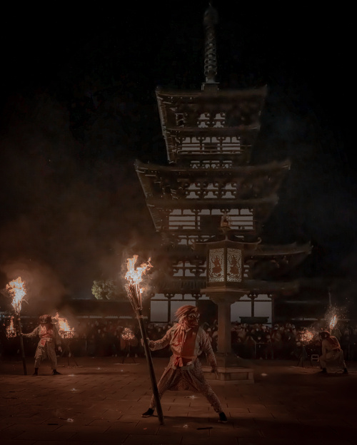 春を呼ぶ伝統行事 ― 薬師寺の鬼追式の画像