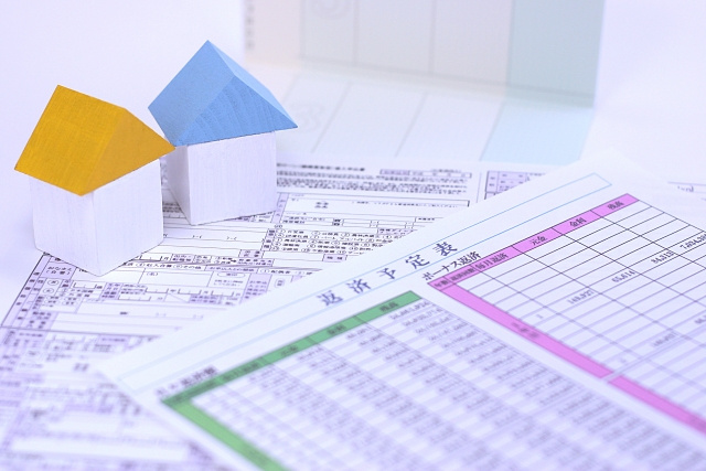 住宅ローンを減額するには？月々の返済額や総返済額を調整する方法を解説