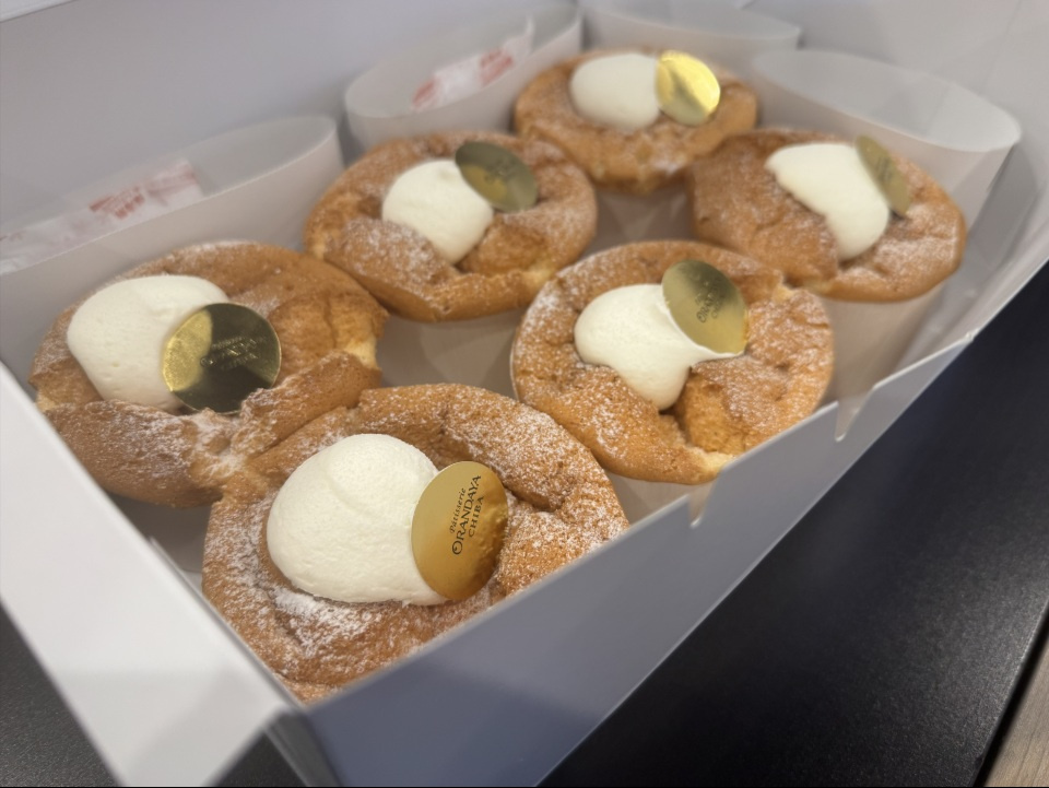 オランダ屋ケーキを頂きました♪の画像
