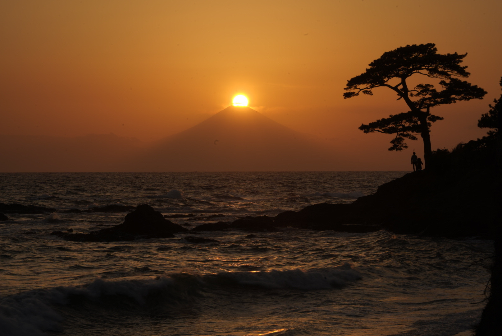 ダイヤモンド富士の画像