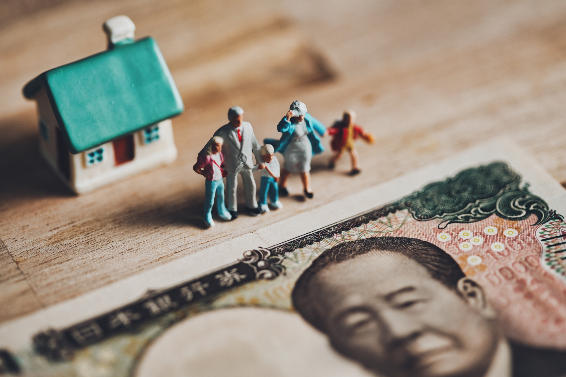 親族間の不動産売買で注意すべきことは？契約と税金のポイントを解説の画像