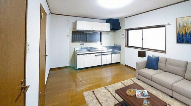【ルームツアー】サクラホーム紀寺｜小物もすっきりまとめて収納できる独立洗面台付きアパートです♪の画像