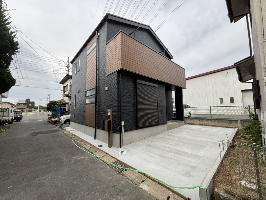 吉川市栄町新築戸建の画像