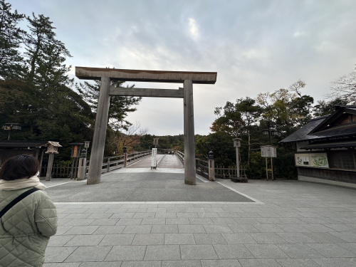 誰の話を信じるかの画像