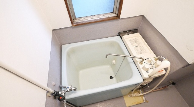 最新版】賃貸住宅で見かけるバランス釜とは？使用方法や注意点まとめ 
