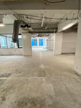 ＼西心斎橋のオフィス／の画像