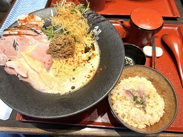 鯛だしラーメン食べてきました!(^^)!の画像