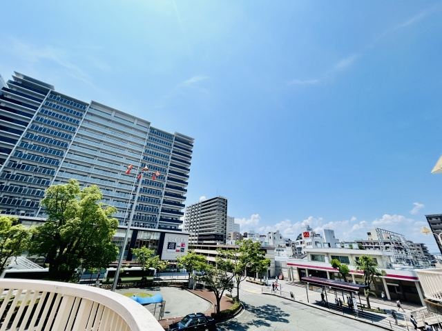 阪急塚口駅周辺の特徴