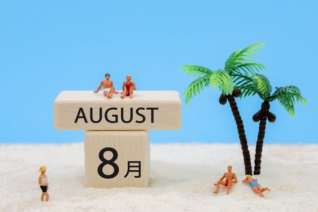 【8月　営業日案内】の画像