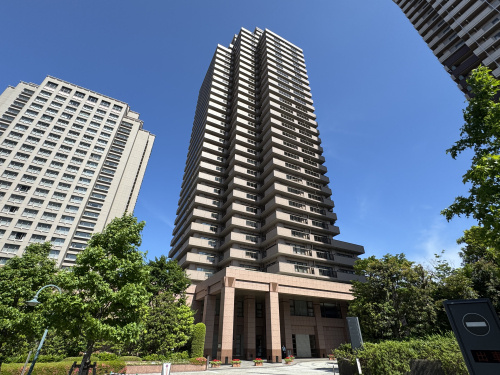 【恵比寿】恵比寿の静穏を纏う、上質な角住戸「恵比寿ガーデンテラス壱番館」の画像