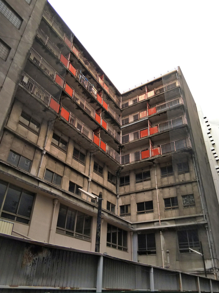 汚いマンションの売却方法とは？売却に影響する汚れの種類や対処法も紹介の画像