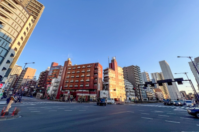 要駅前の交差点