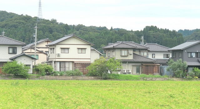 遠方の不動産を売却したい方へ｜現地に行かずに売る方法と成功のコツの画像
