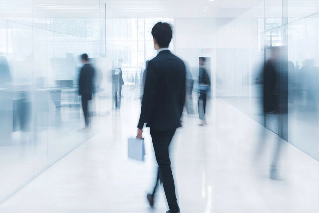 一人暮らしで長期不在となる場合に防犯面で意識すべきポイント