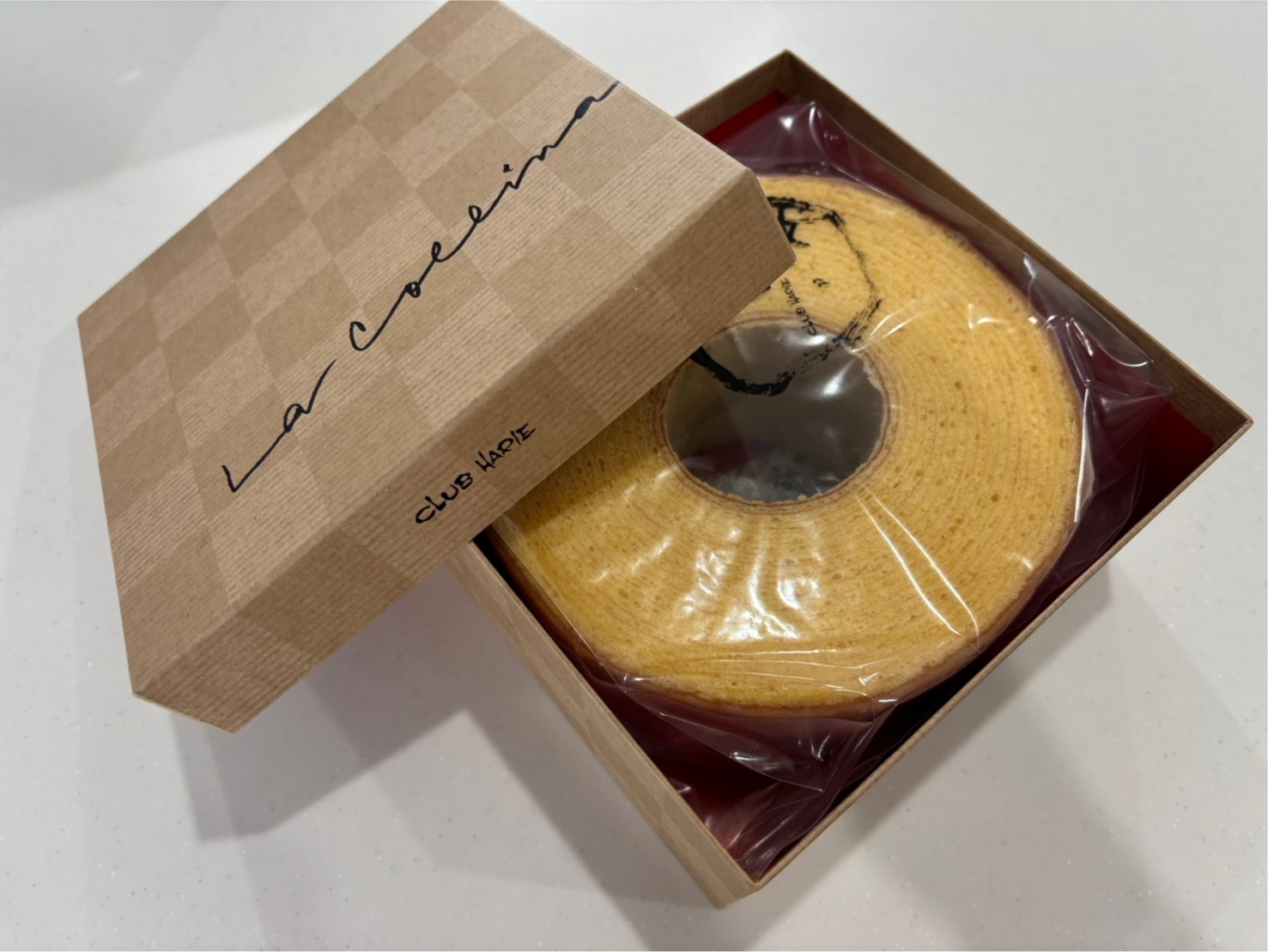 しっとり、やさしい幸せ。クラブハリエのバームクーヘンの画像