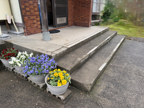 上越市リフォーム（ポーチタイル）の画像