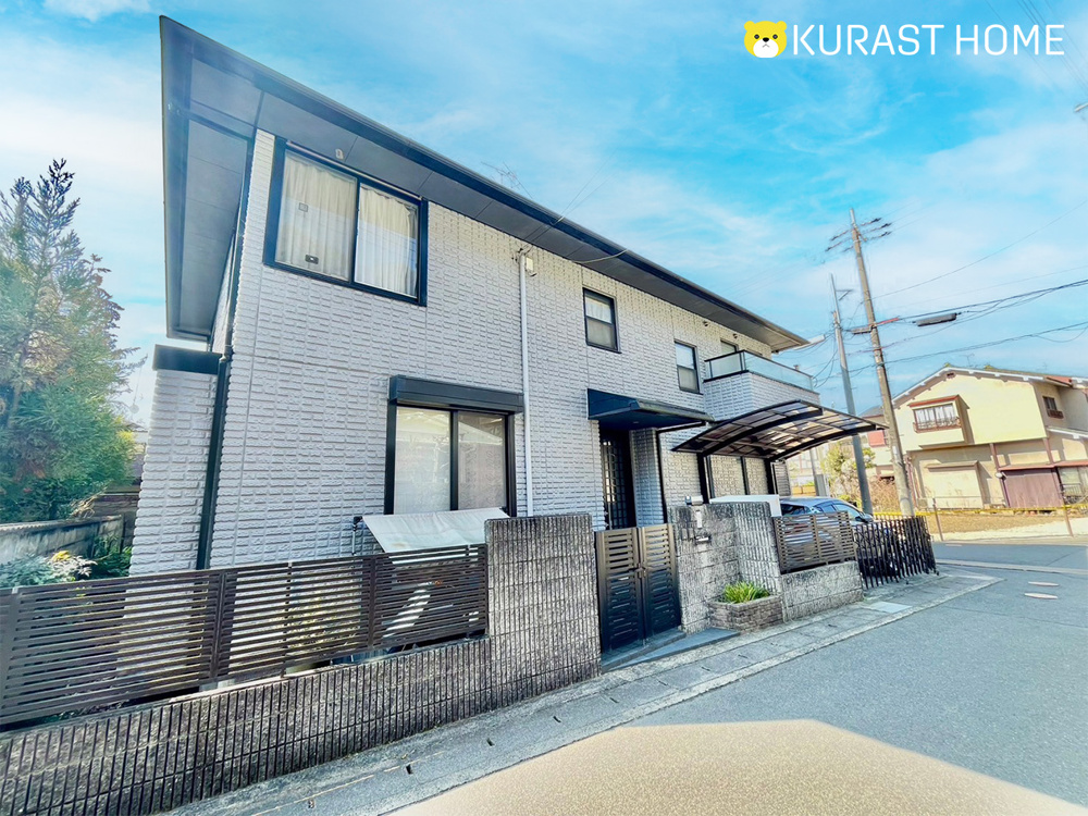 。●閑静な住宅街の角地に建つ二世帯住宅！部屋数豊富でのびのび暮らせるお家です―長岡京市滝ノ町二丁目　中古二世帯―●゜の画像