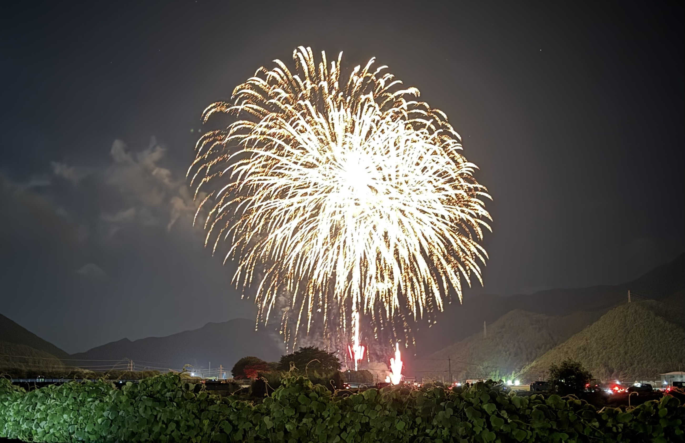 丹波の夏を感じて…沼貫ふるさとまつりの花火の画像
