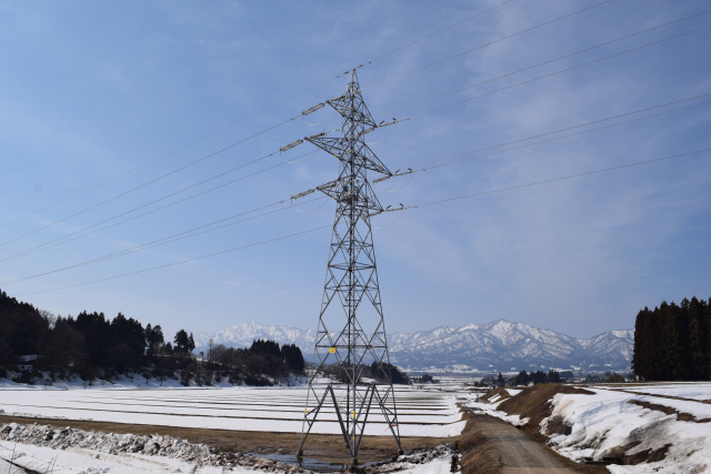 鉄塔や電波塔近くの物件に住むことにはメリットもある？