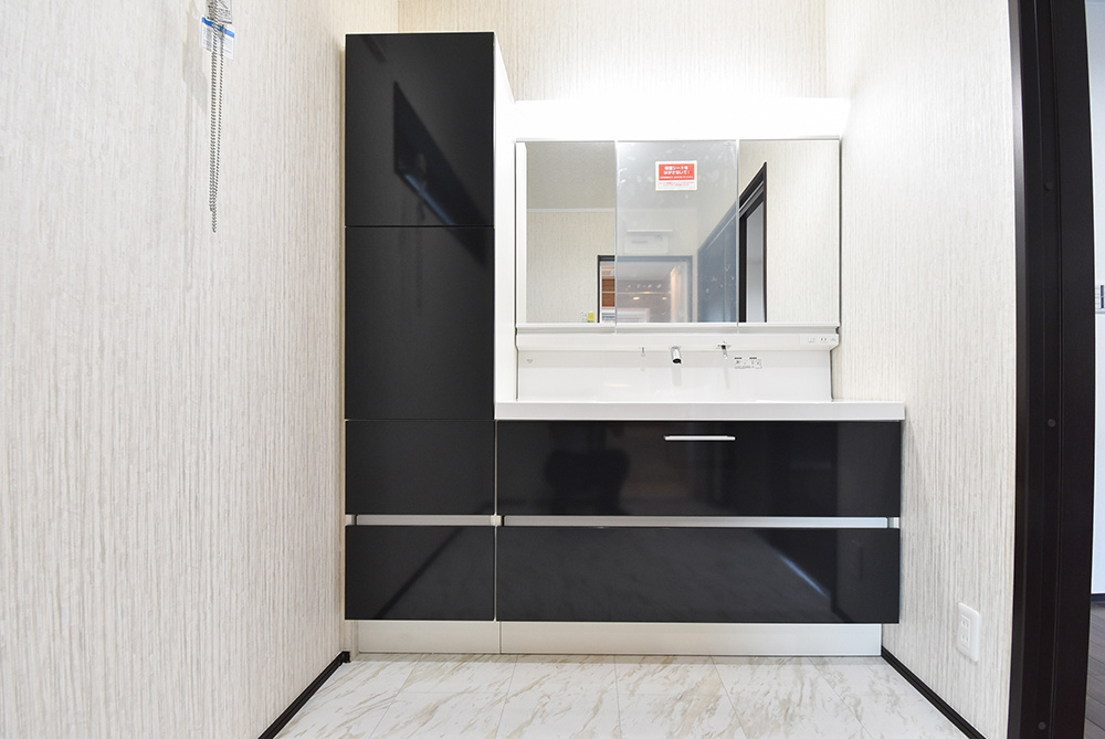 ワイドな洗面台