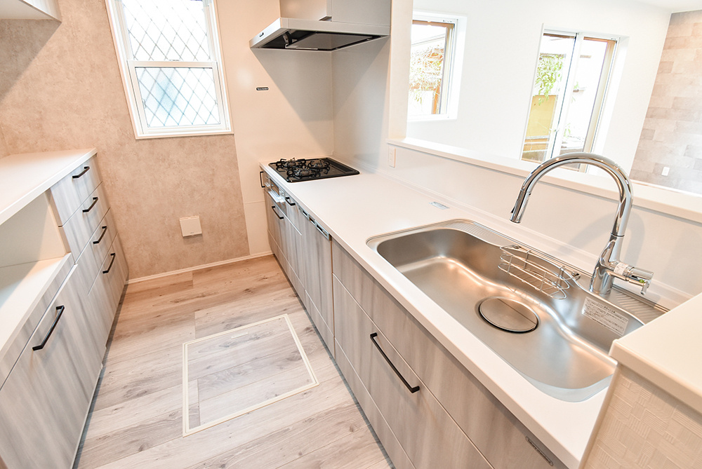 キッチンキャビネット