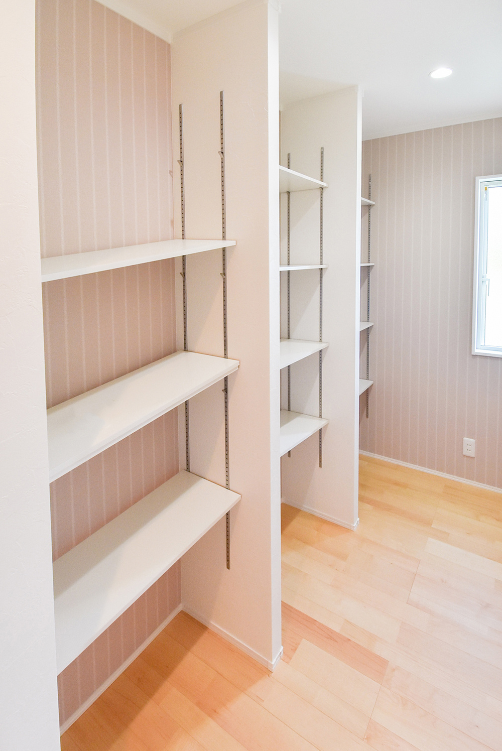 サービスルーム