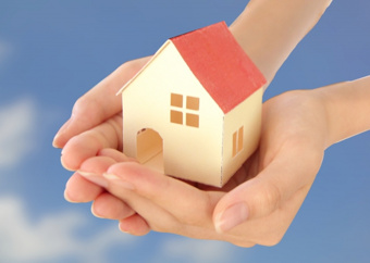 不動産の親族間売買の注意点は?みなし贈与や適正価格についても解説の画像