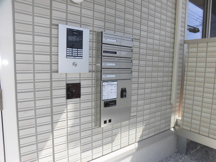 フィールドヴィレッジ5 エントランス オートロックとホームセキュリティ付き