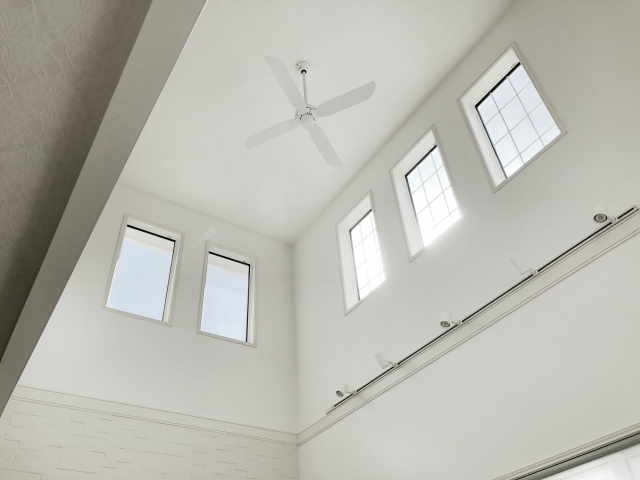 リノベーションで吹き抜けを塞ぐ方法！空間活用や注意点についても解説