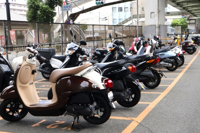 バイク駐輪はどうする？駐輪場がない場合の選択肢の画像