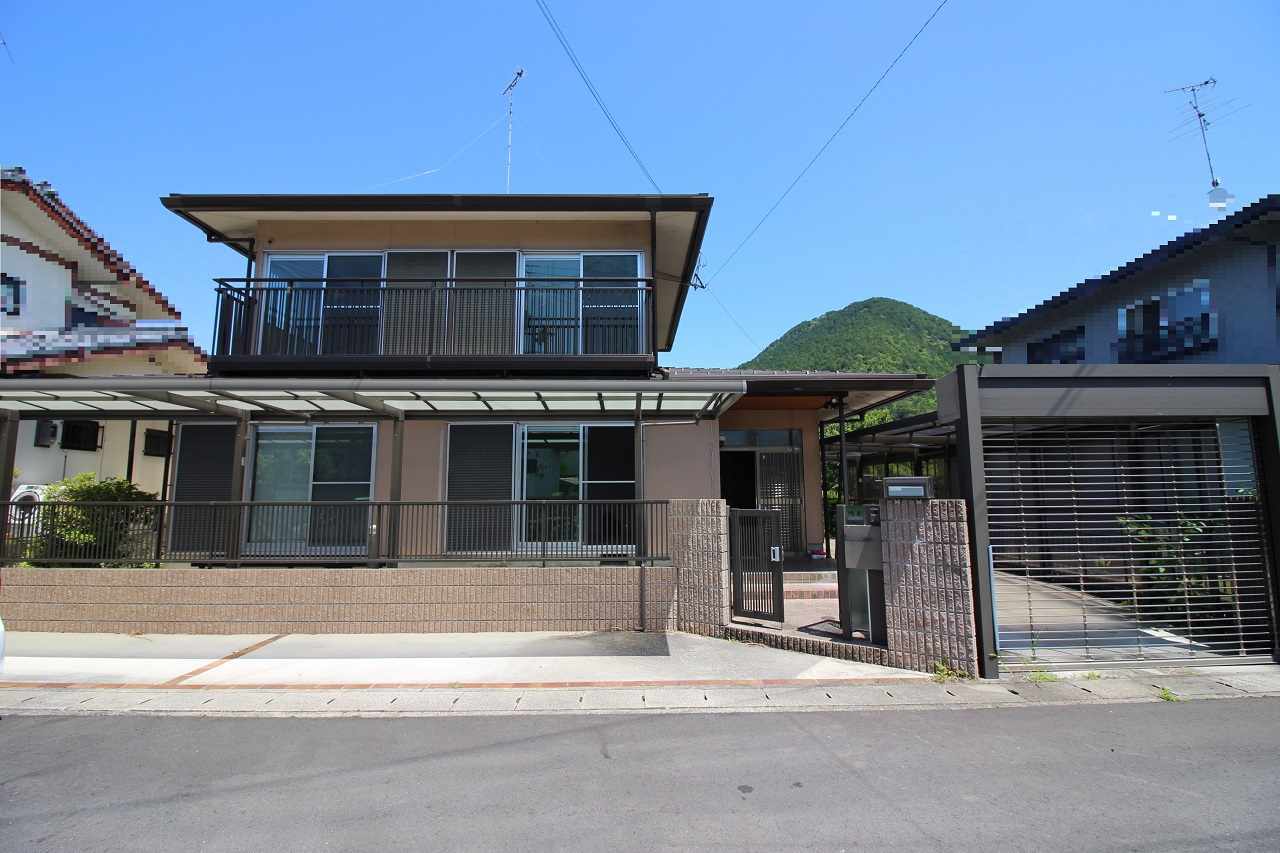 ★成約実績★【野洲市近江富士1丁目 中古戸建て】の画像