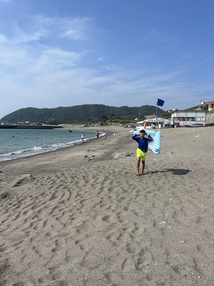 長者ヶ崎海岸で海水浴の画像