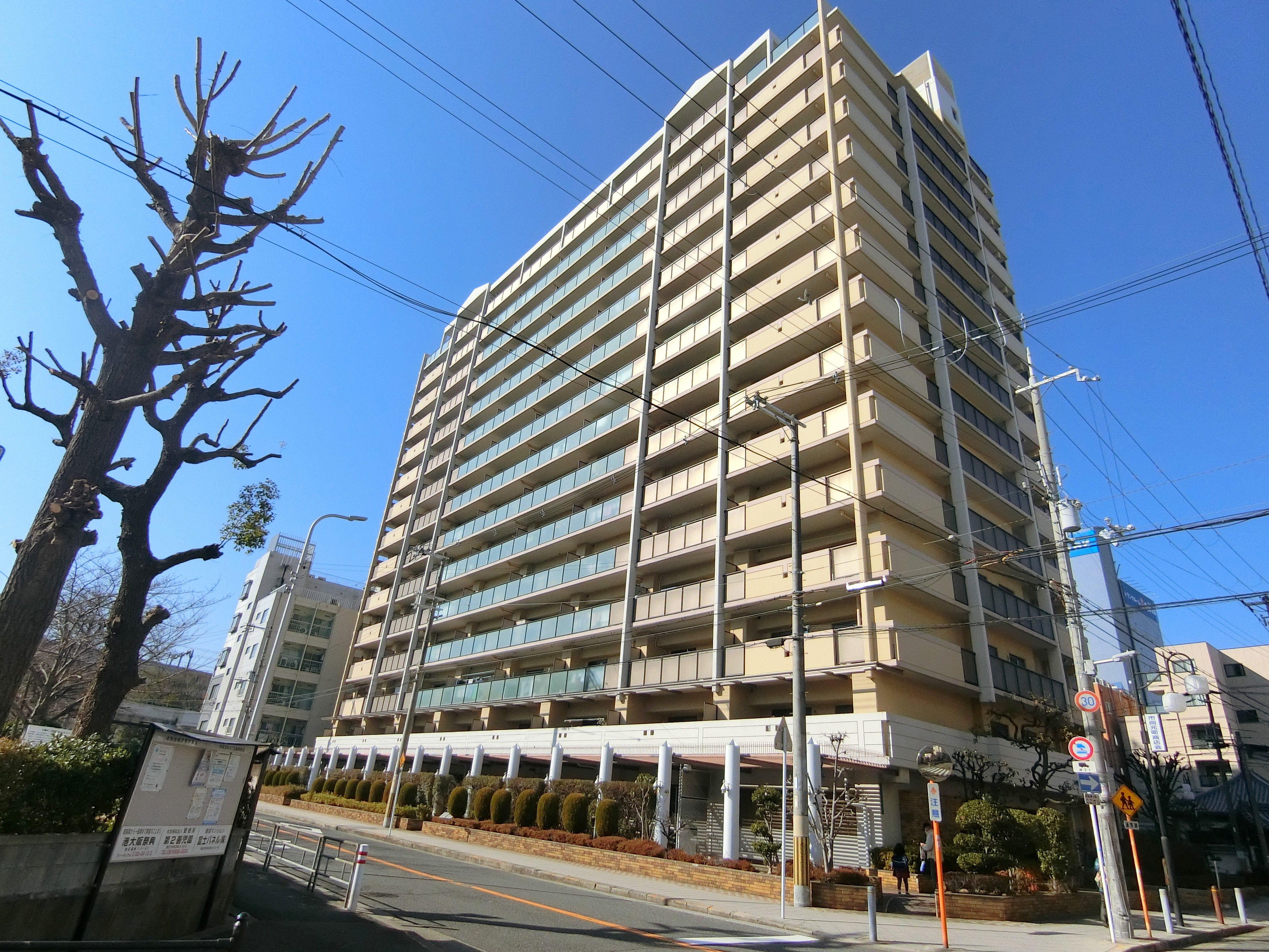 ファミール弁天町パークサイド